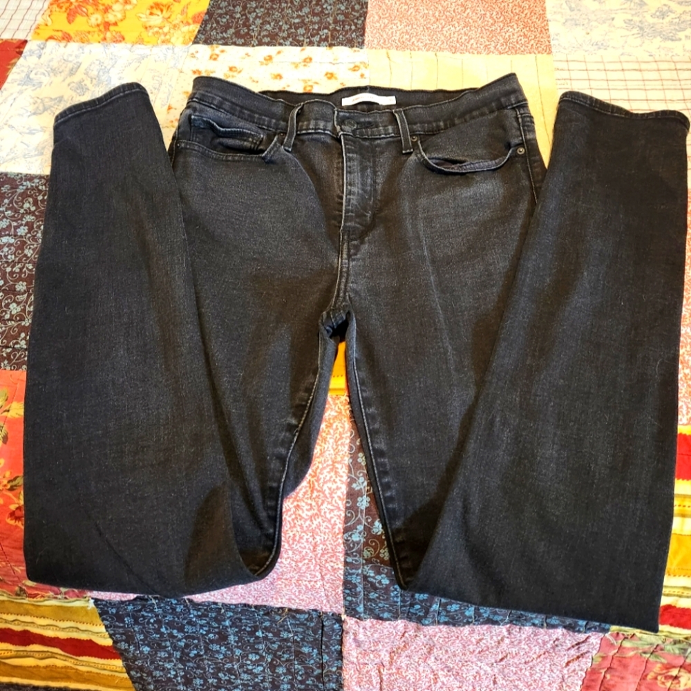 Levi's mid rise skinny jean